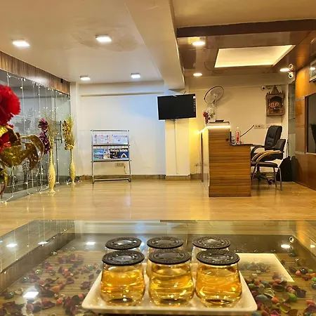 Hotel Trio Intercontinental - Patel Nagar